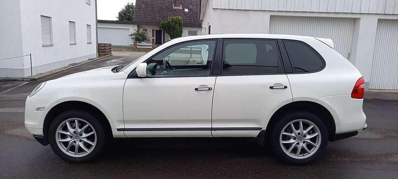 Gebraucht Porsche Cayenne 239 PS (175 kW) 2010 Sandweiss SUV