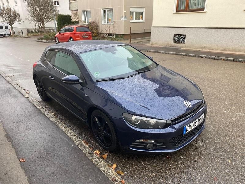 Gebraucht VW Scirocco Life 160 PS (117 kW) 2014 Blau Coupé