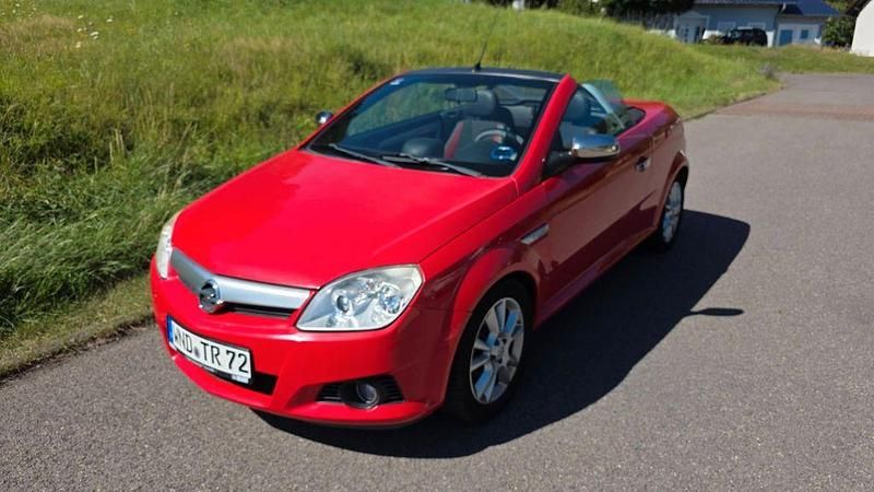 Rot Gebraucht 2007 Opel Tigra Cabrio | 4.390 € (Fairer Preis) - Bild 1/4