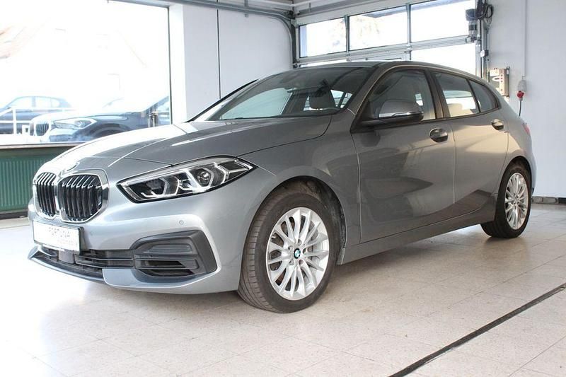 Gebraucht BMW 116 Advantage 109 PS (80 kW) 2022 Grau Kleinwagen