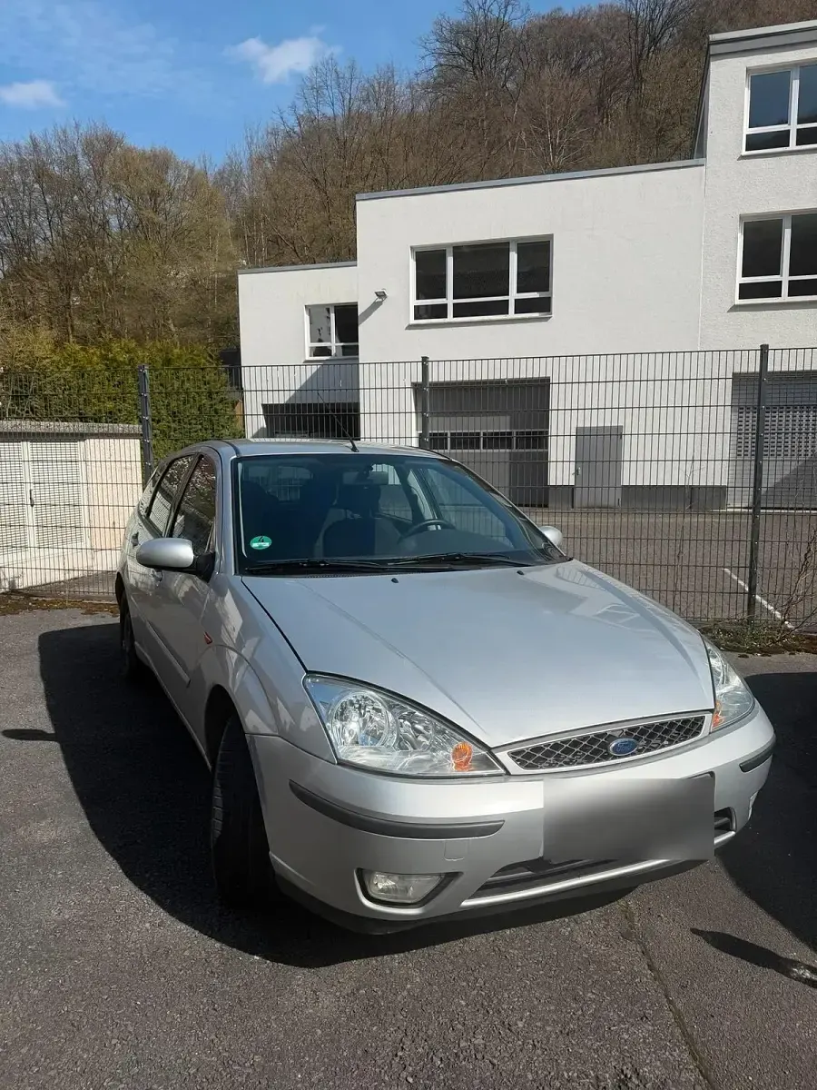 Occasion Ford Focus 114 ch (83 kW) 2004 Argent Citadine
