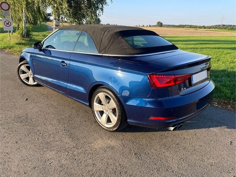 Gebraucht Audi A3 Cabriolet Ambition 179 PS (131 kW) 2014 Blau Cabrio