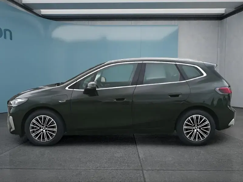 Gebraucht BMW 230 326 PS (239 kW) 2023 Grün Kombi