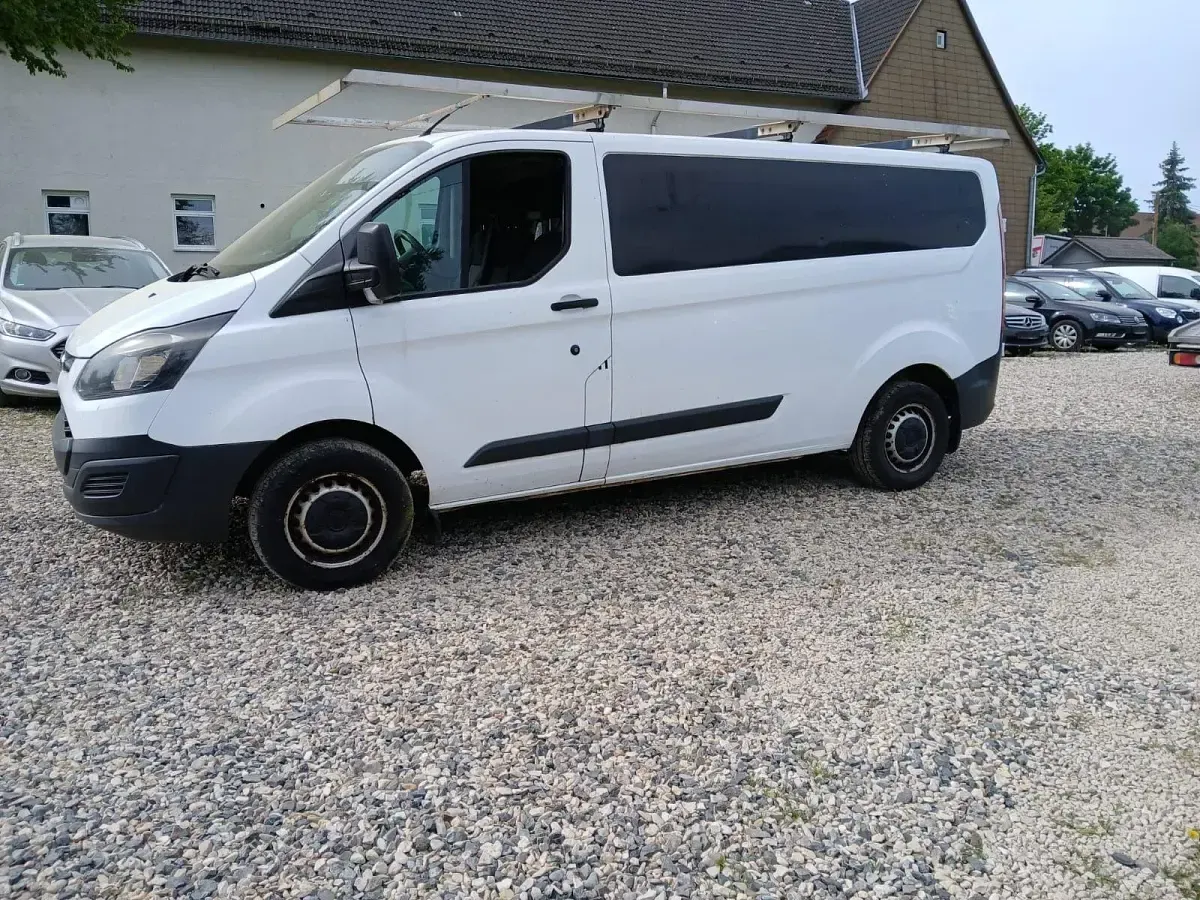 Second-hand Ford Transit Custom 101 CP (74 kW) 2014 Alb Monovolum