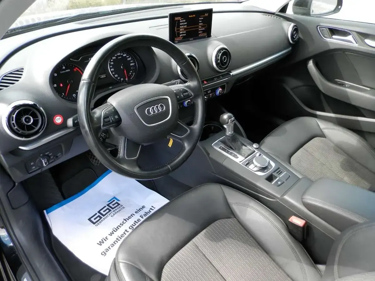 Gebraucht Audi A3 Ambiente 110 PS (80 kW) 2015 Schwarz Limousine