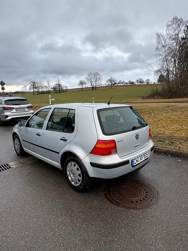 Gebraucht VW Golf IV 101 PS (74 kW) 1999 Silber Kleinwagen