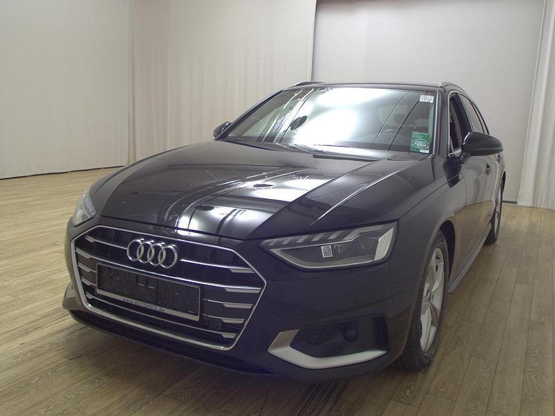 Gebraucht Audi A4 Advanced 204 PS (150 kW) 2021 Schwarz Kombi