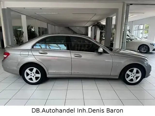 Gebraucht Mercedes C180 156 PS (114 kW) 2008 Silber Limousine