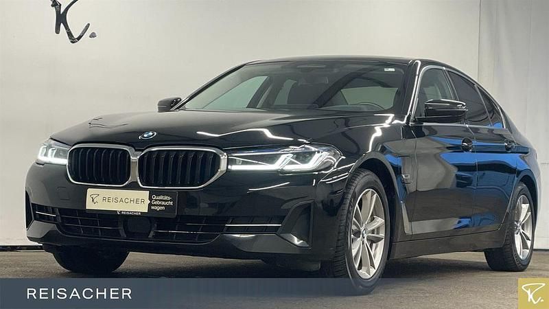 Schwarz Gebraucht 2022 BMW 530e Sport Line Limousine | 29.990 € (Fairer Preis) - Bild 1/4