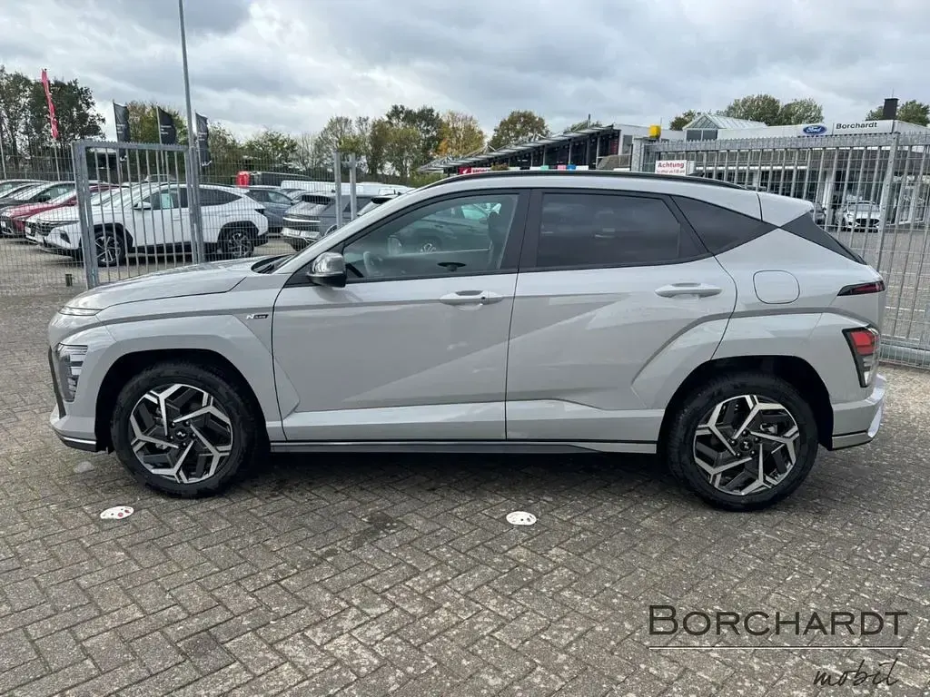 Neu Hyundai Kona N Line 137 PS (100 kW) 2025 Grau SUV