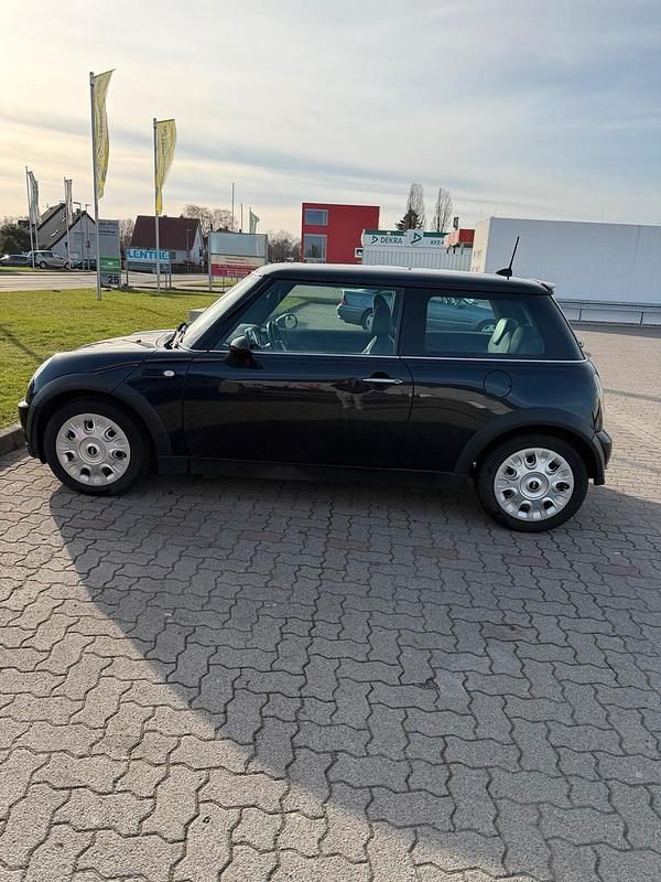 Gebraucht Mini Cooper 116 PS (85 kW) 2004 Schwarz Kleinwagen