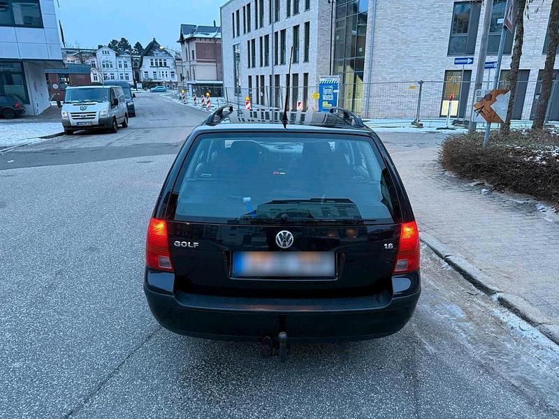 Gebraucht VW Golf IV 100 PS (73 kW) 2001 Schwarz Kombi