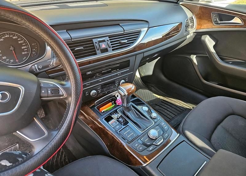 Second-hand Audi A6 245 CP (180 kW) 2012 Argintiu Break