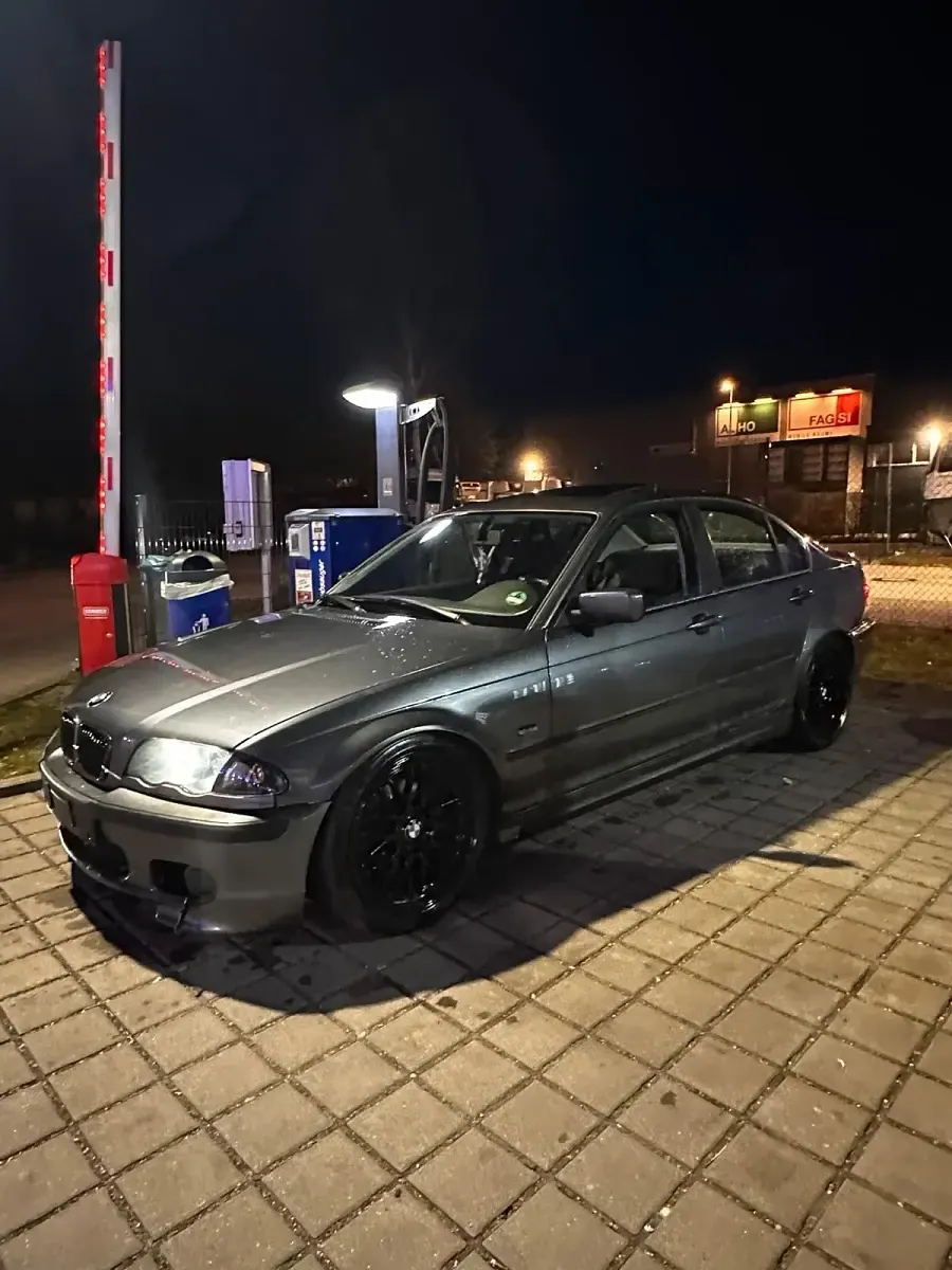 Occasion BMW 323 170 ch (125 kW) 2000 Gris Berline