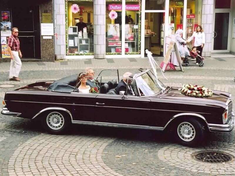 Braun Gebraucht 1970 Mercedes 280 SE Cabrio | 122.000 € - Bild 1/4