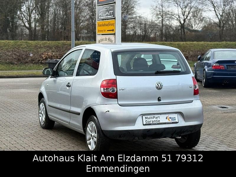 Gebraucht VW Fox 75 PS (55 kW) 2005 Silber Kleinwagen