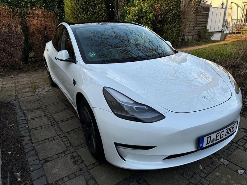 Gebraucht Tesla Model 3 Long Range RWD 208 kW (283 PS) 2023 Weiß Limousine