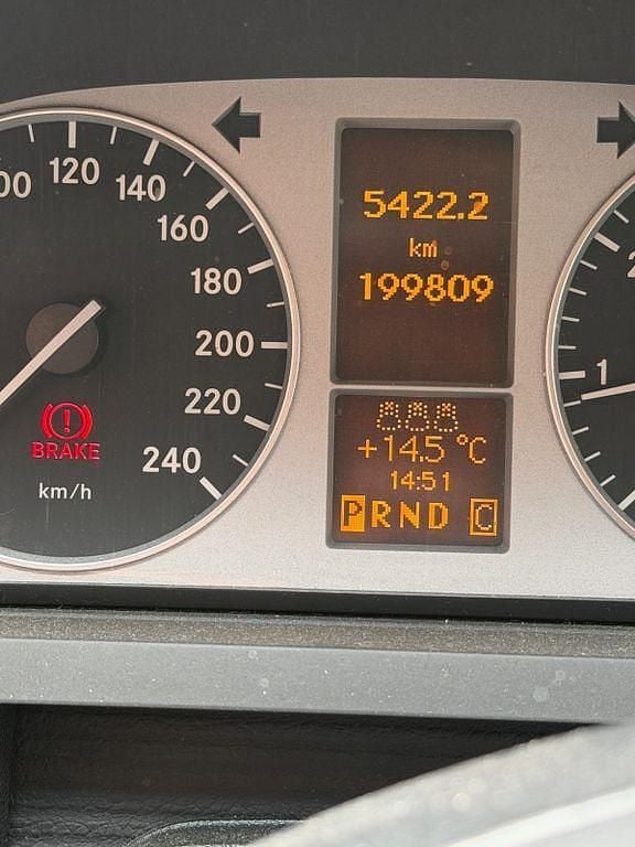 Gebraucht Mercedes B200 136 PS (100 kW) 2006 Silber Van / Kleinbus