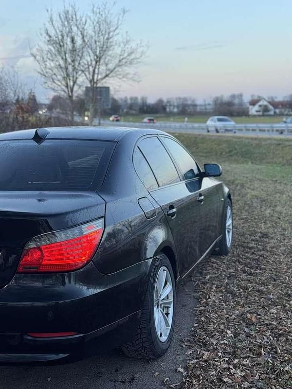 Gebraucht BMW 525 197 PS (144 kW) 2008 Limousine