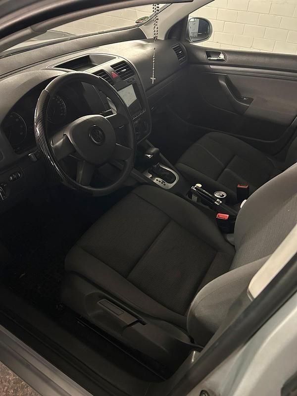 Gebraucht VW Golf IV 102 PS (75 kW) 2004 Silber Limousine