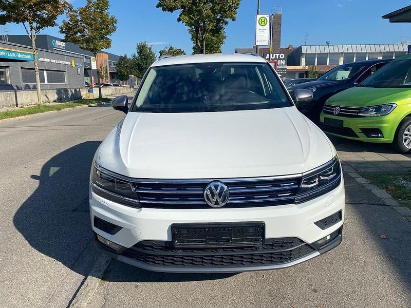 Weiß Gebraucht 2019 VW Tiguan Allspace Comfortline SUV | 23.900 € (Fairer Preis) - Bild 1/4
