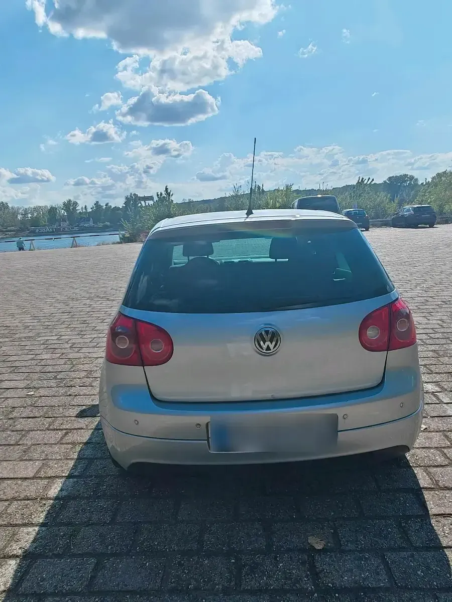 Gebraucht VW Golf V 140 PS (102 kW) 2006 Silber Kleinwagen
