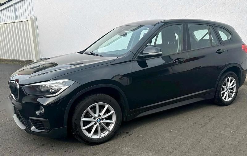 Gebraucht BMW X1 150 PS (110 kW) 2016 Schwarz SUV
