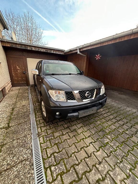 Grau Gebraucht 2007 Nissan Navara Abholung | 5.450 € (Superpreis) - Bild 1/4