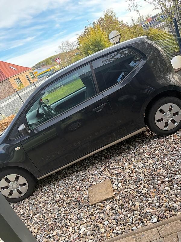 Second-hand VW up! 60 CP (44 kW) 2012 Negru Hatchback