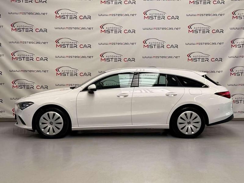 Gebraucht Mercedes CLA180 116 PS (85 kW) 2023 Polarweiss Limousine