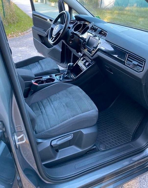 Gebraucht VW Touran Highline 179 PS (131 kW) 2016 Grau Van / Kleinbus