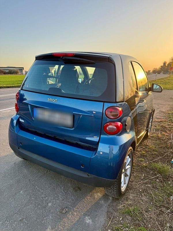 Gebraucht Smart ForTwo Coupé 61 PS (44 kW) 2008 Blau Coupé