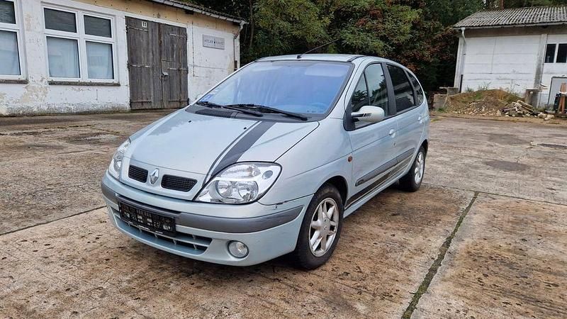 Grau Gebraucht 2003 Renault Scénic Expression Van / Kleinbus | 1.999 € (Fairer Preis) - Bild 1/4