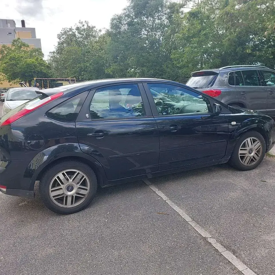 Gebraucht Ford Focus Trend 116 PS (85 kW) 2005 Limousine