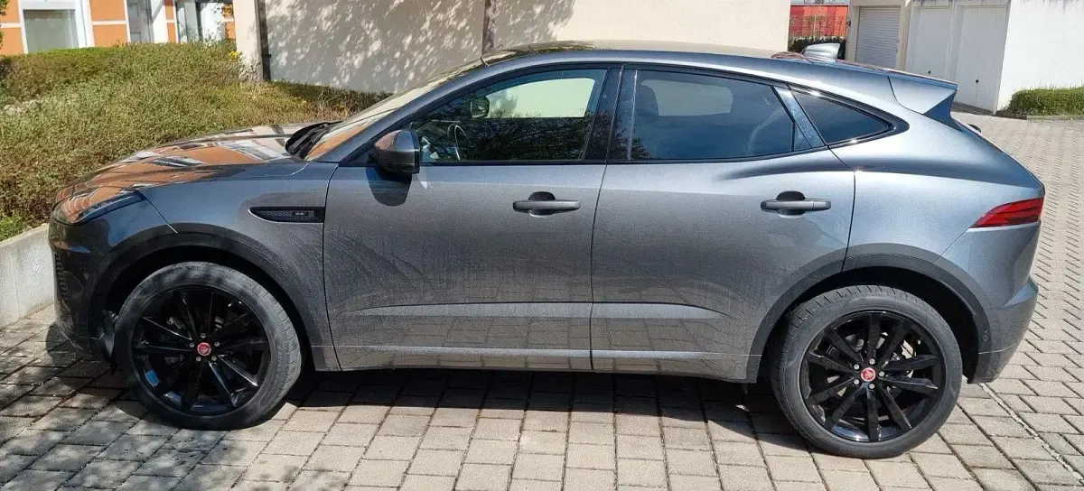 Occasion Jaguar E-Pace R-Dynamic 249 PK (183 kW) 2018 Grijs SUV