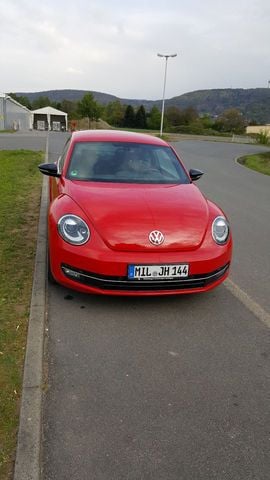 Gebraucht VW Beetle Sport 200 PS (147 kW) 2013 Rot metallic Kleinwagen