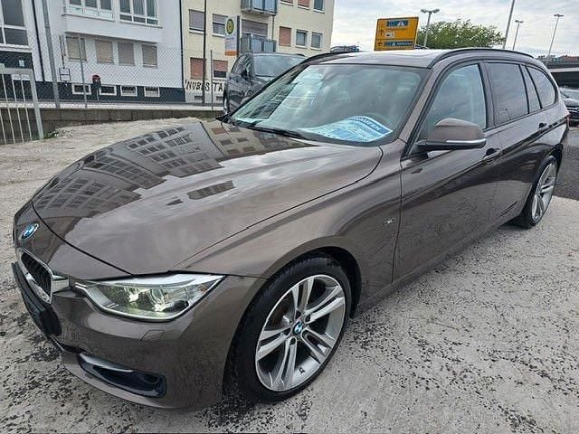 Braun Gebraucht 2014 BMW 320 Comfort Edition Kombi | 12.690 € (Guter Preis) - Bild 1/4