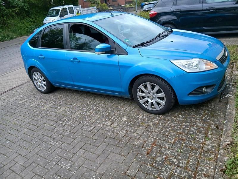 Usata Ford Focus 109 CV (80 kW) 2011 Blu Utilitaria