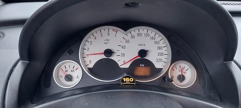 Gebraucht Opel Corsa 75 PS (55 kW) 2002 Schwarz Kleinwagen