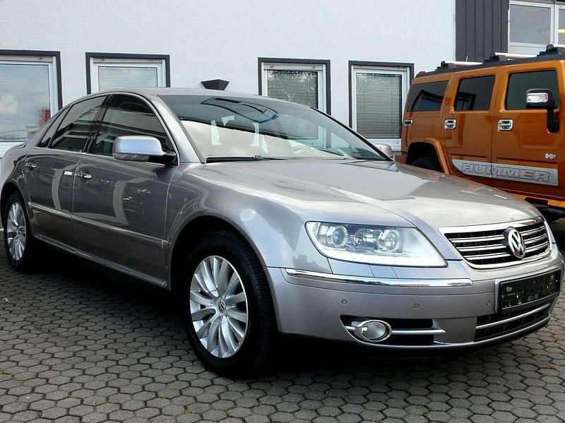 Gebraucht VW Phaeton Individual 239 PS (175 kW) 2010 Bentley arabesquesilber Limousine
