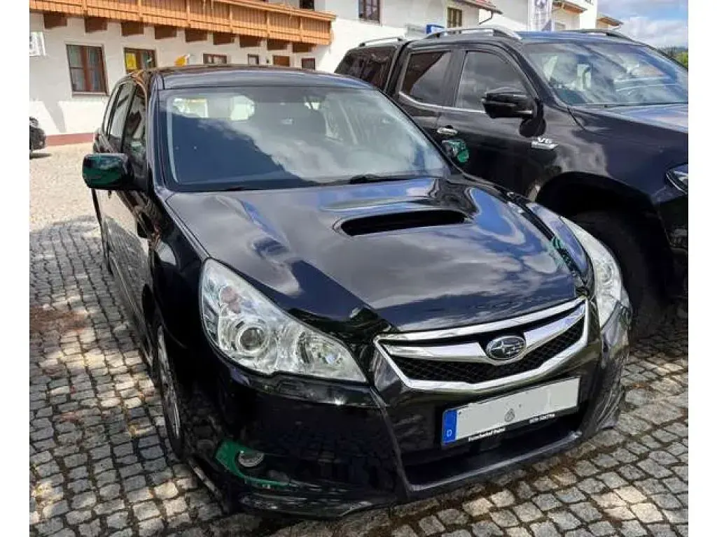 Gebraucht Subaru Legacy Active 150 PS (110 kW) 2009 Crystal black silica (metallic) Kombi