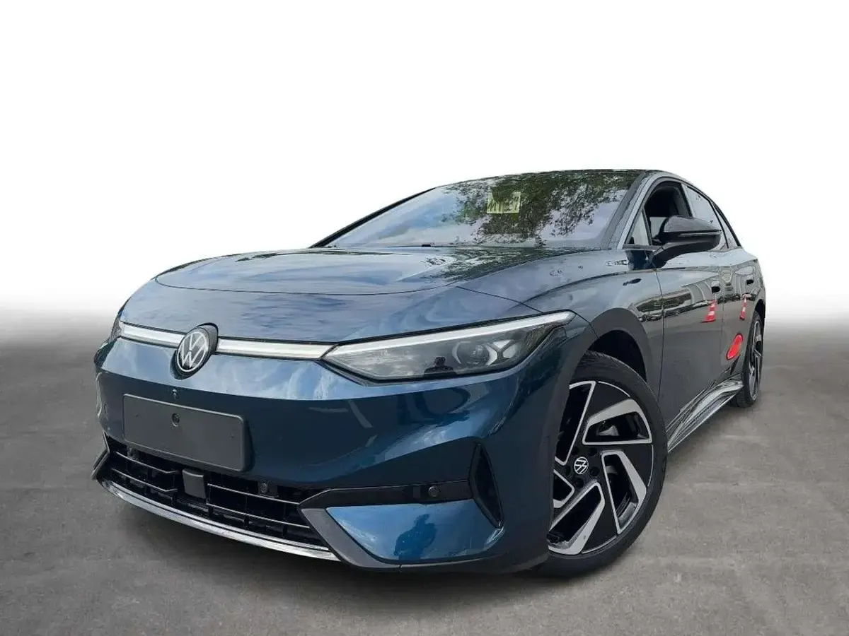 Gebraucht VW ID.7 Pro 210 kW (286 PS) 2025 Aquamarinblau metallic Limousine