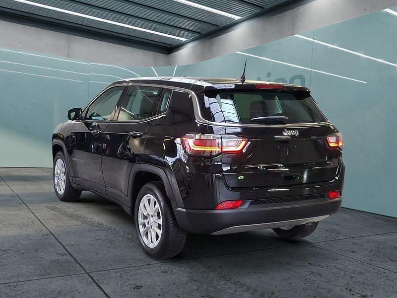 Gebraucht Jeep Compass 131 PS (96 kW) 2024 Schwarz SUV