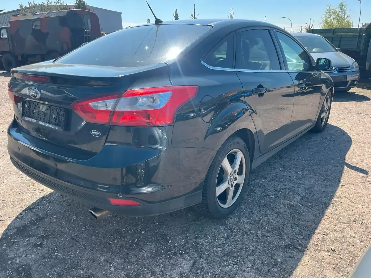 Occasion Ford Focus 150 ch (110 kW) 2011 Noir Berline