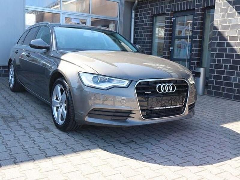 Gebraucht Audi A6 Comfort 204 PS (150 kW) 2012 Grau Kombi