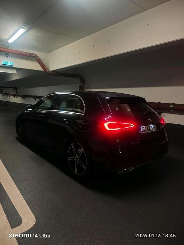 Gebraucht Mercedes A220 AMG line 190 PS (139 kW) 2019 Schwarz Kleinwagen