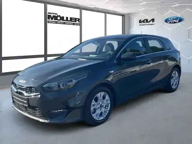 Gebraucht Kia Ceed Comfort 140 PS (102 kW) 2025 Andere Kleinwagen