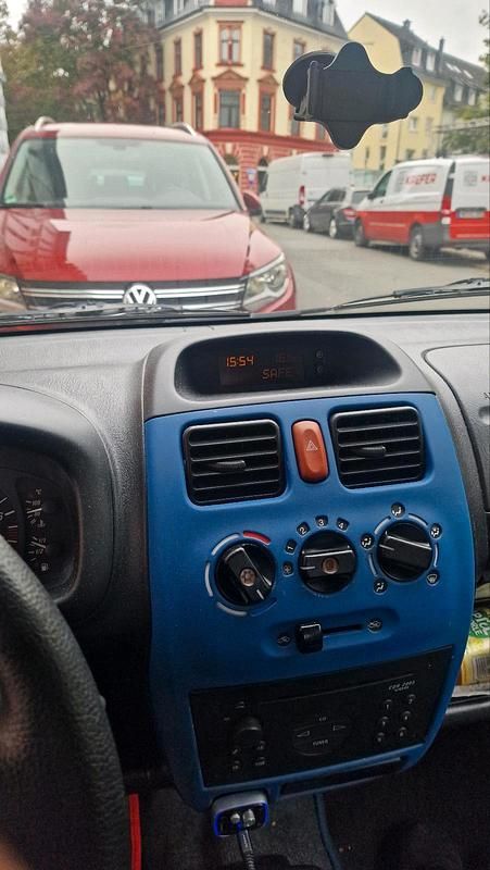 Gelb Gebraucht 2003 Opel Agila Kleinwagen | 800 € (Fairer Preis) - Bild 1/4