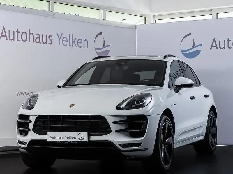 Weiß Gebraucht 2018 Porsche Macan Turbo Sport SUV | 46.690 € (Fairer Preis) - Bild 1/4