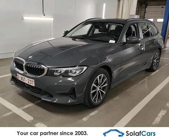 Grau Gebraucht 2021 BMW 330e Sport Line Limousine | 20.812 € (Superpreis) - Bild 1/4